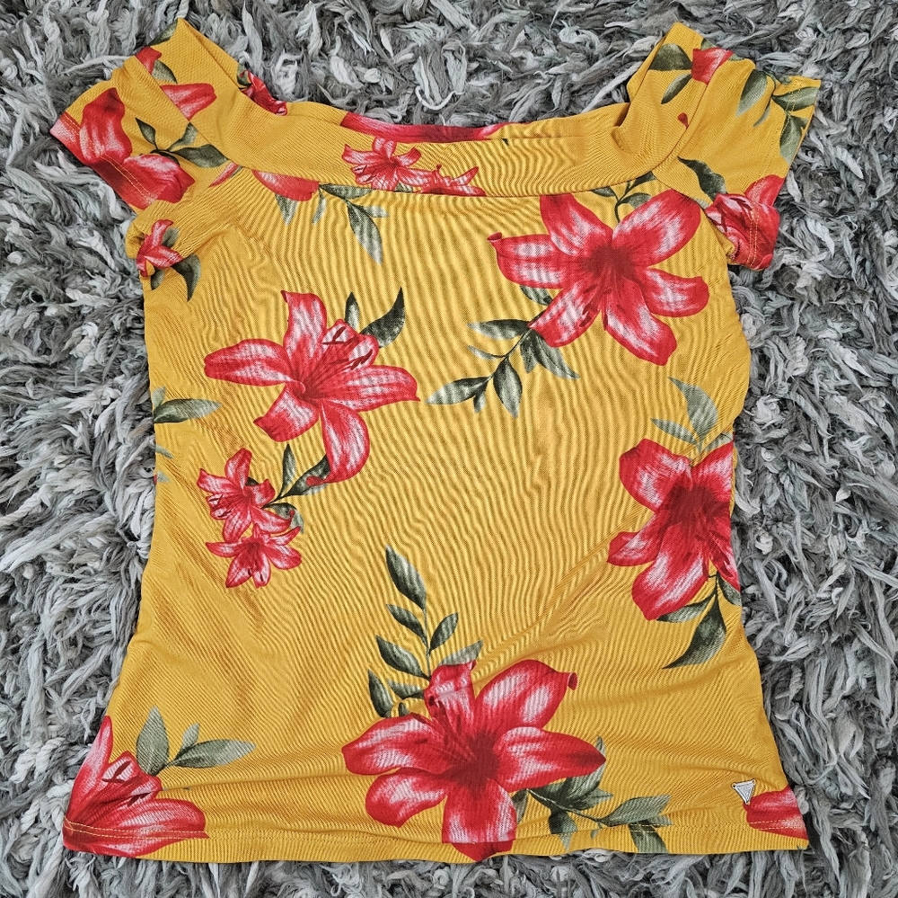 GUESS top M